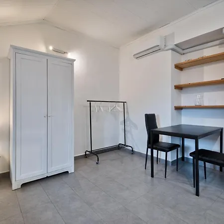 Hostdomus - Nido Bianco 公寓 *