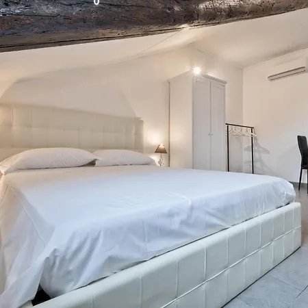 Hostdomus - Nido Bianco